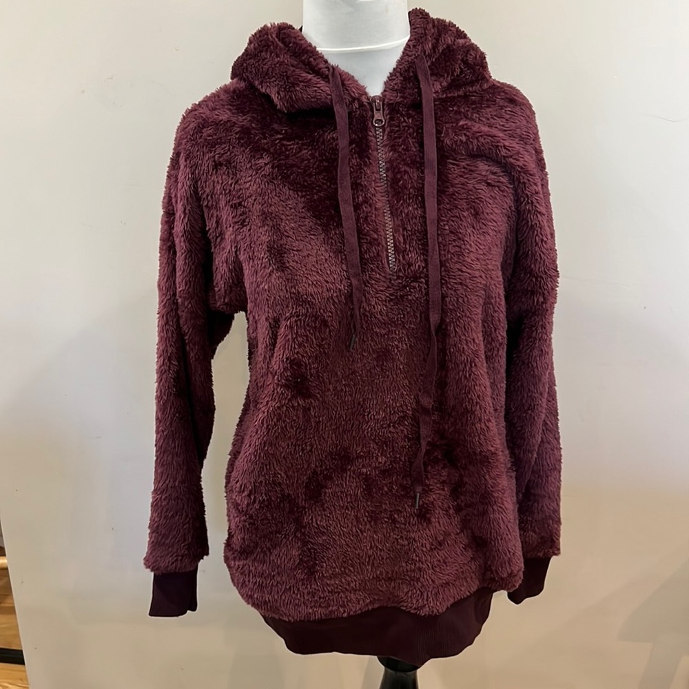 Aerie faux fur sweatshirt